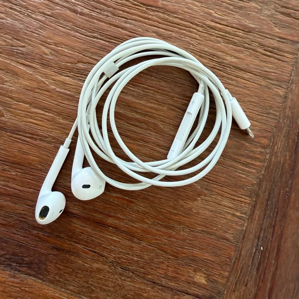 Apple Lightning Connector Heaphones